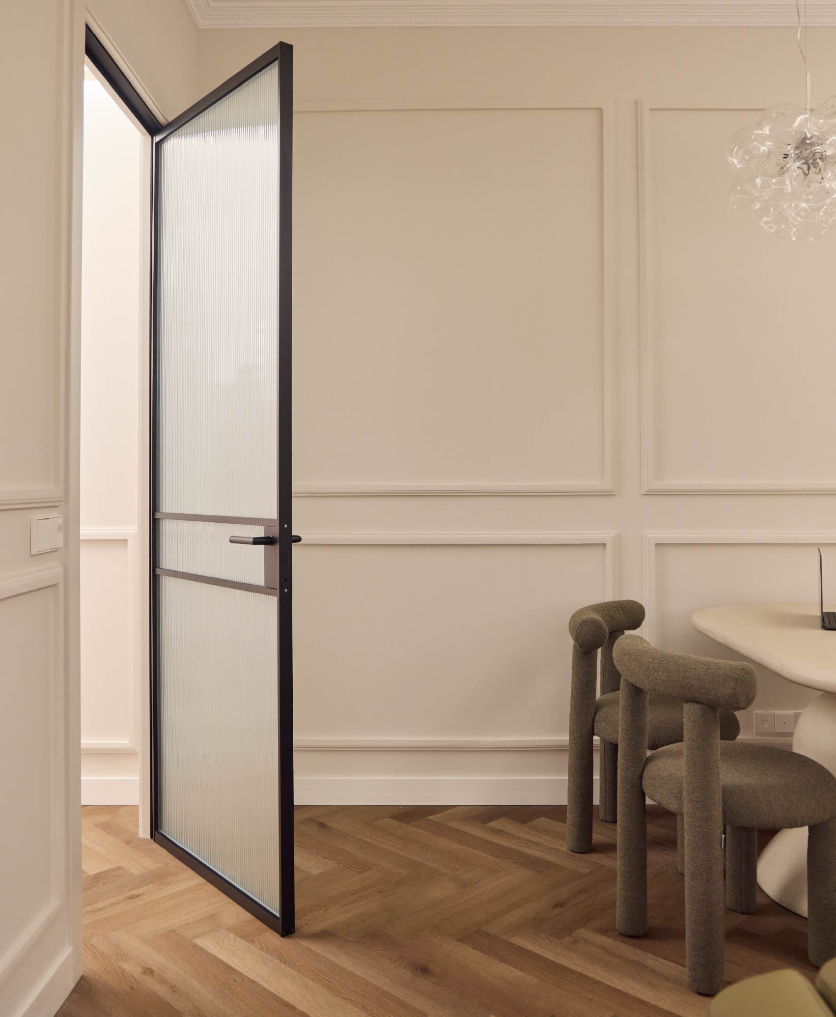 Consulta privada en Clínica Etérea, clínica de medicina estética en Valencia especializada en armonización facial y valoración médica personalizada.